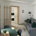 Nona's Tirana